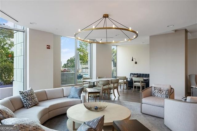 2795 Peachtree Road NE 1701, Atlanta, GA 30305