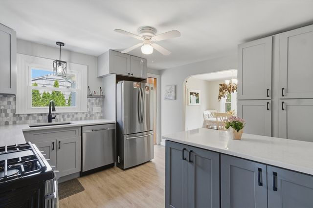 36 Glenn Road, Lowell, MA 01852