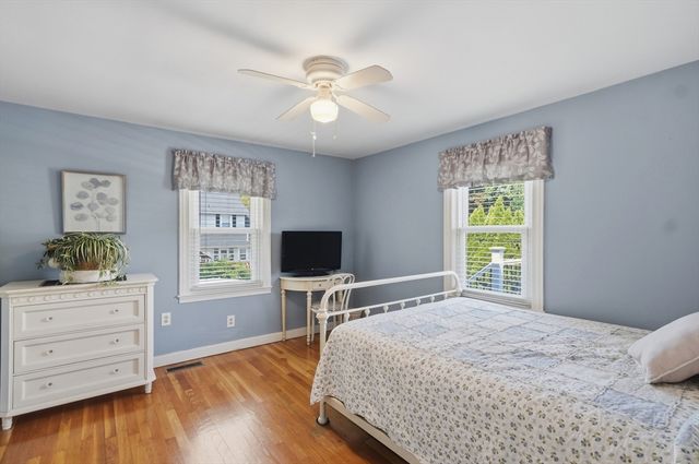 36 Glenn Road, Lowell, MA 01852