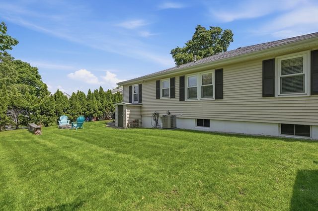 36 Glenn Road, Lowell, MA 01852