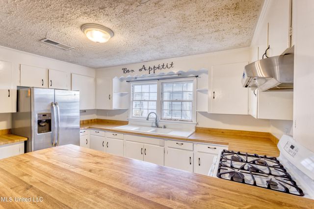 2101 20th Street, Gulfport, MS 39501