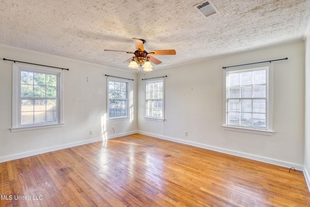 2101 20th Street, Gulfport, MS 39501