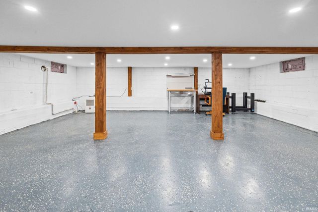 8013 W 510 S, West Point, IN 47992