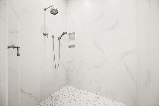 152 PECAN BAYOU Drive, Alexandria, LA 71303