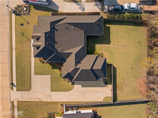 152 PECAN BAYOU Drive, Alexandria, LA 71303