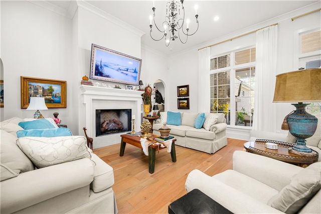 152 PECAN BAYOU Drive, Alexandria, LA 71303