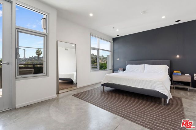 4111 W Sunset Boulevard 546, Los Angeles, CA 90029