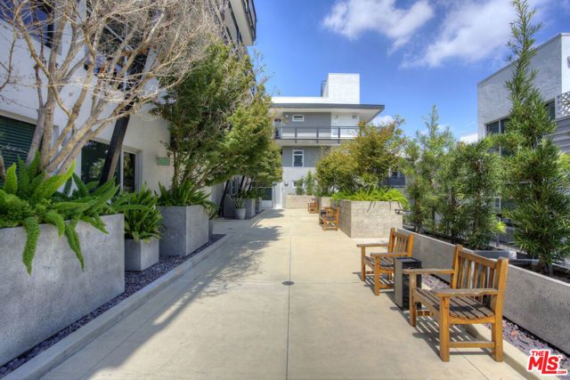 4111 W Sunset Boulevard 546, Los Angeles, CA 90029