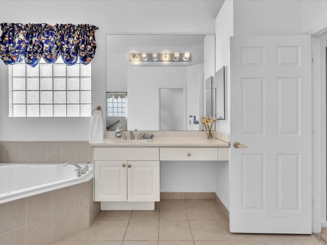 15299 Fiorenza Circle, Delray Beach, FL 33446