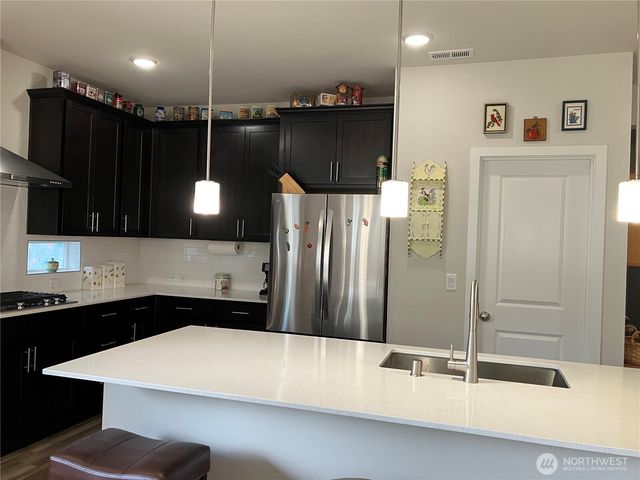 1784 Ashby Avenue NW, Poulsbo, WA 98370