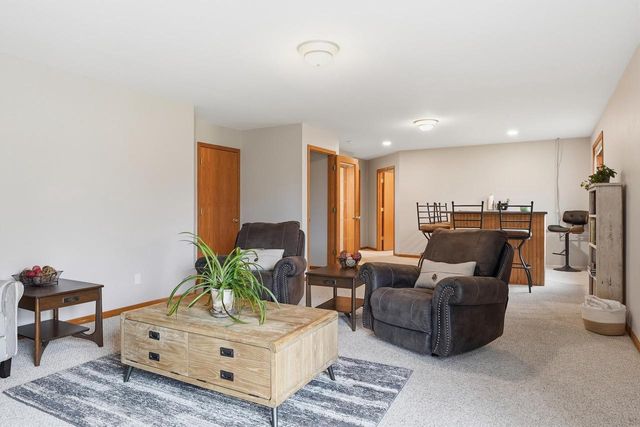 4383 Van Winkle Way, Deforest, WI 53532