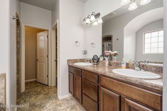 3562 Calle De Sierra, Las Cruces, NM 88012