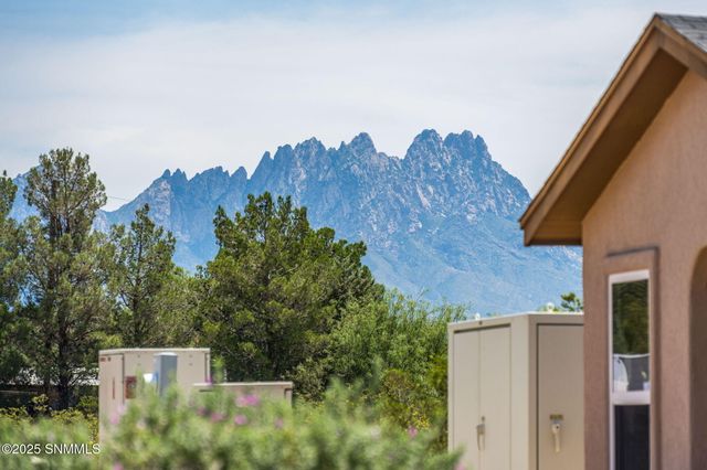 3562 Calle De Sierra, Las Cruces, NM 88012