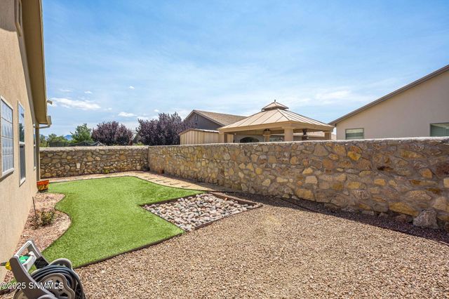 3562 Calle De Sierra, Las Cruces, NM 88012