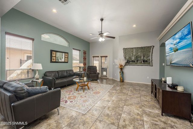 3562 Calle De Sierra, Las Cruces, NM 88012