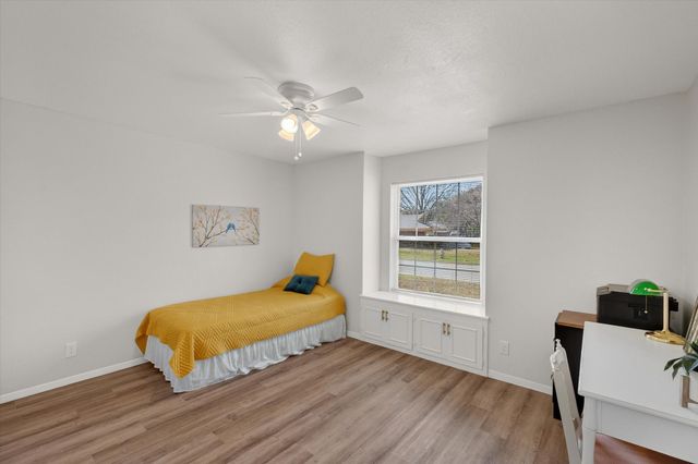 2125 Valleydale Drive, Arlington, TX 76013