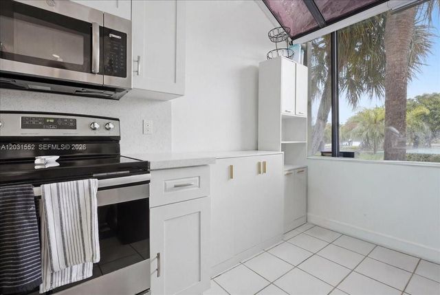 9839 SW 138th Avenue FA2R, Miami, FL 33186