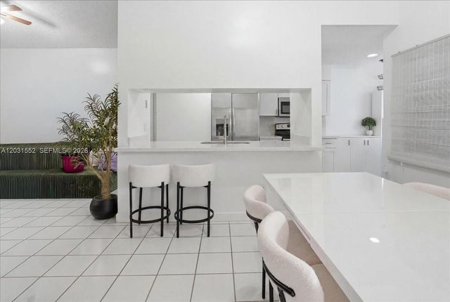 9839 SW 138th Avenue FA2R, Miami, FL 33186