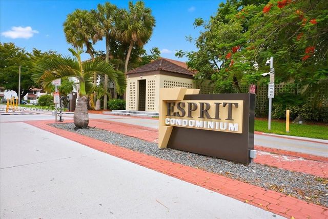 9839 SW 138th Avenue FA2R, Miami, FL 33186