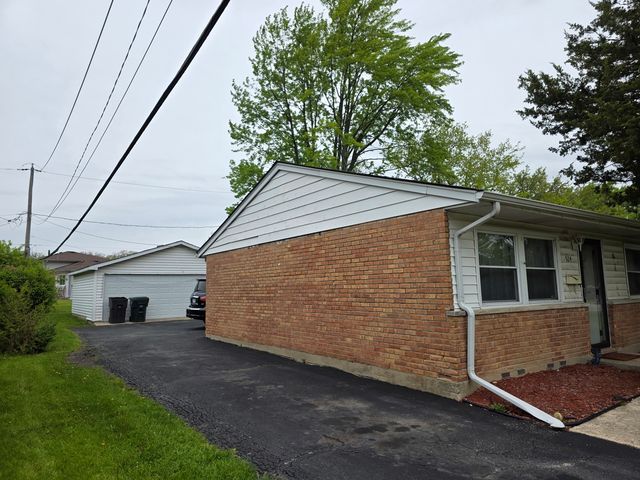 924 Blackhawk Drive, University Park, IL 60484