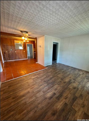 755 LINDA LOU DR, San Antonio, TX 78223