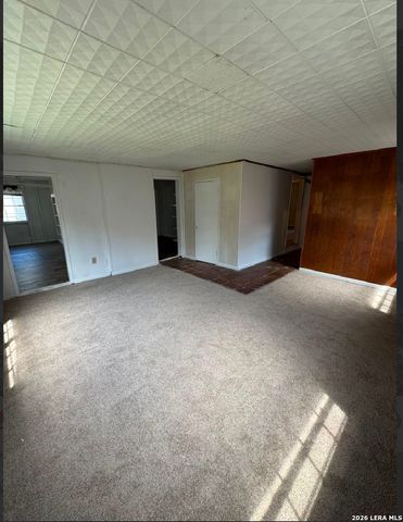 755 LINDA LOU DR, San Antonio, TX 78223