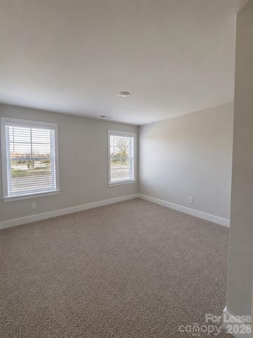 4630 Dogwood Place, Charlotte, NC 28212
