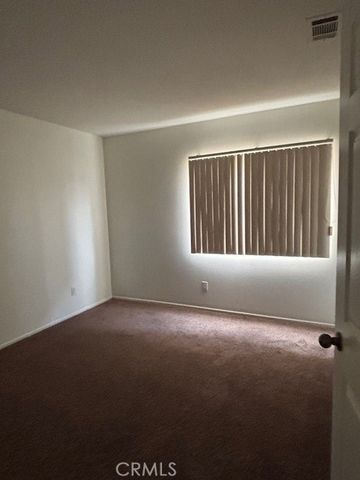 1066 Birch Lane, San Jacinto, CA 92582
