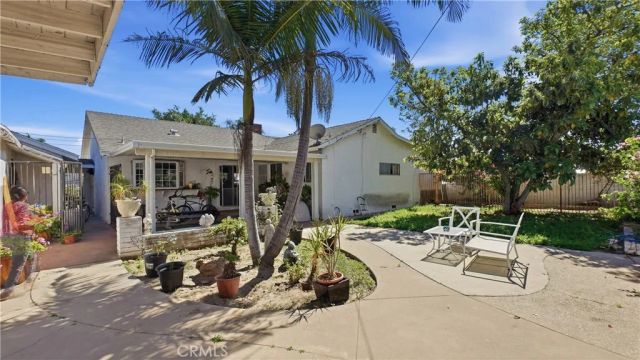 1106 Mar Les, Santa Ana, CA 92706