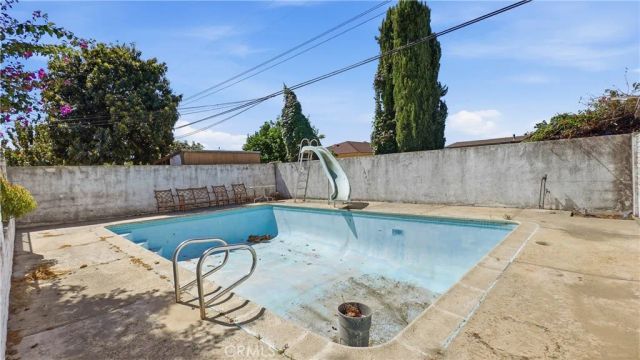 1106 Mar Les, Santa Ana, CA 92706