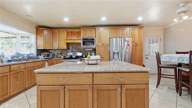 1106 Mar Les, Santa Ana, CA 92706