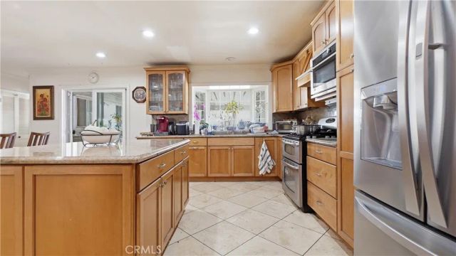1106 Mar Les, Santa Ana, CA 92706