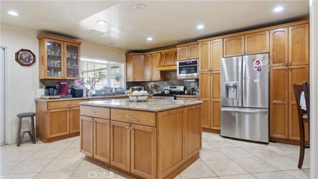 1106 Mar Les, Santa Ana, CA 92706
