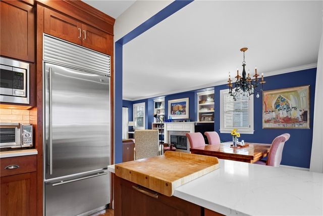 28 Pond Avenue, Newport, RI 02840