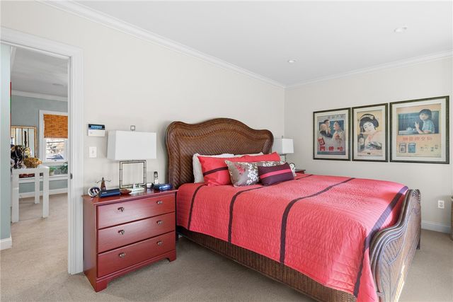 28 Pond Avenue, Newport, RI 02840