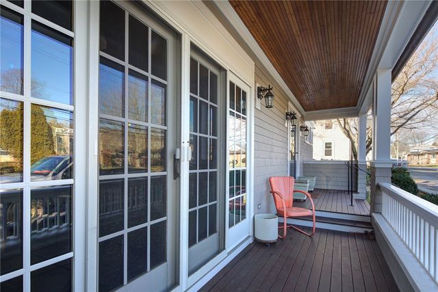 28 Pond Avenue, Newport, RI 02840