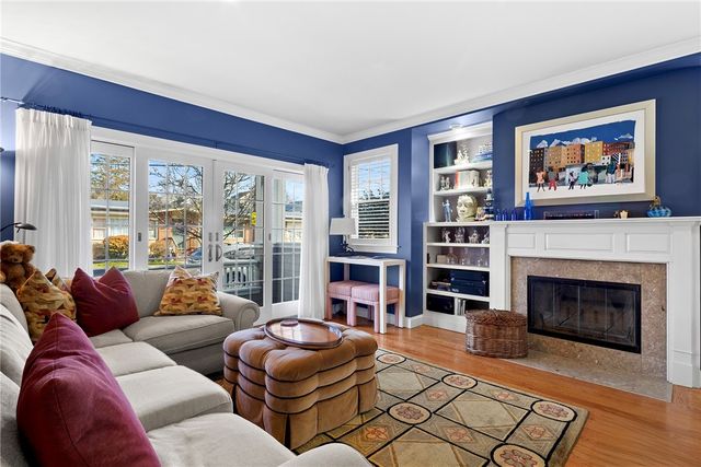 28 Pond Avenue, Newport, RI 02840