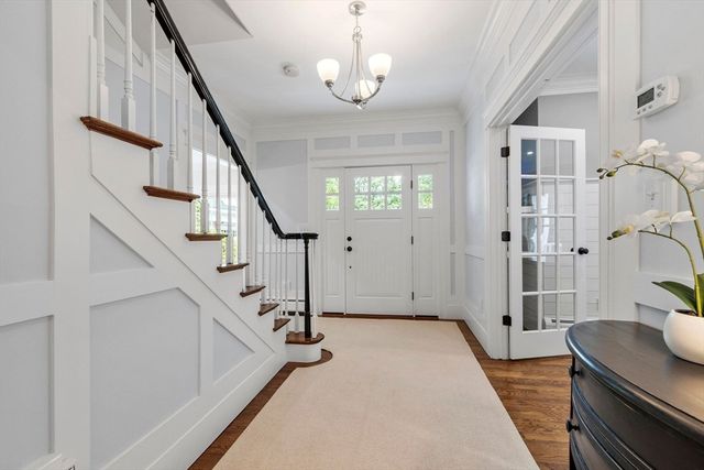 263 Elm St, Concord, MA 01742