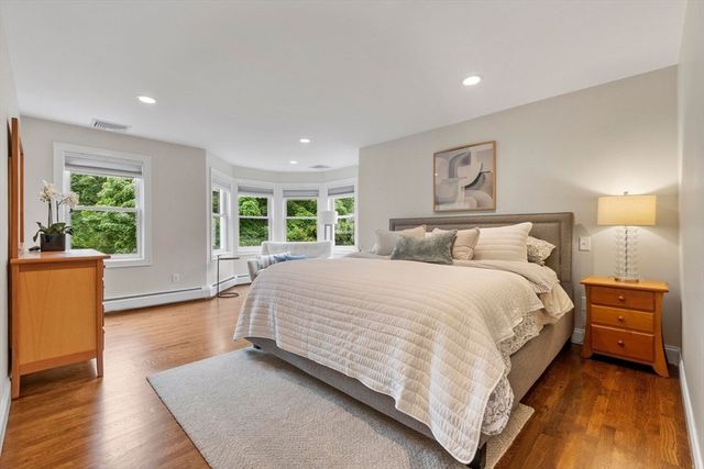 263 Elm St, Concord, MA 01742