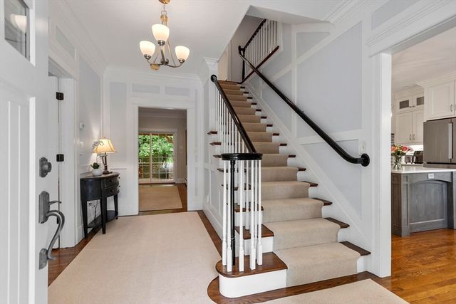 263 Elm St, Concord, MA 01742