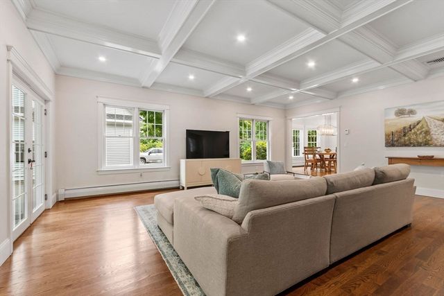 263 Elm St, Concord, MA 01742