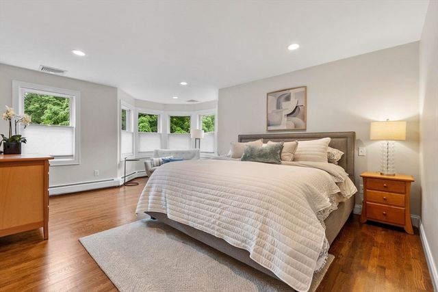 263 Elm St, Concord, MA 01742