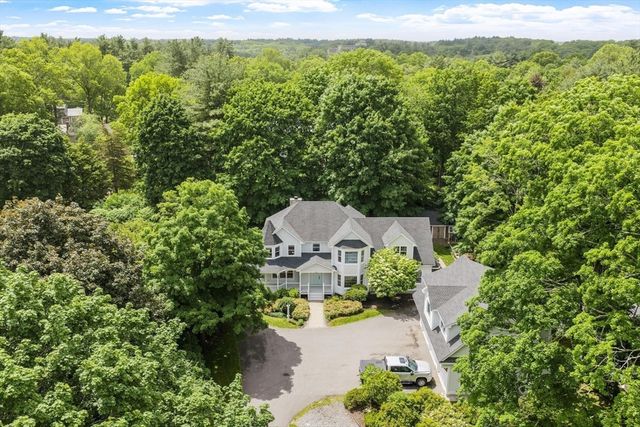 263 Elm St, Concord, MA 01742