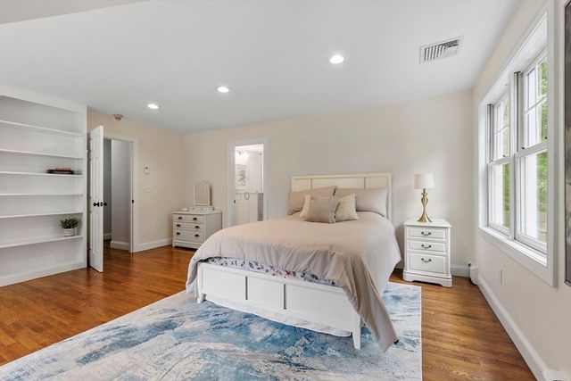 263 Elm St, Concord, MA 01742