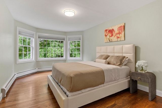 263 Elm St, Concord, MA 01742
