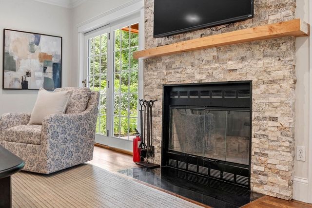 263 Elm St, Concord, MA 01742