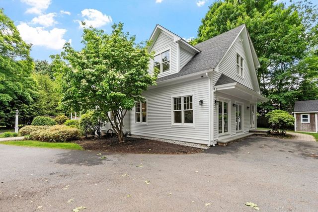 263 Elm St, Concord, MA 01742