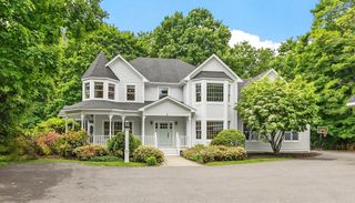 263 Elm St, Concord, MA 01742