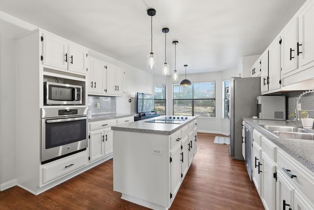 118 Cherrybark Dr, Little Rock, AR 72211