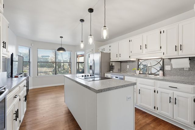 118 Cherrybark Dr, Little Rock, AR 72211